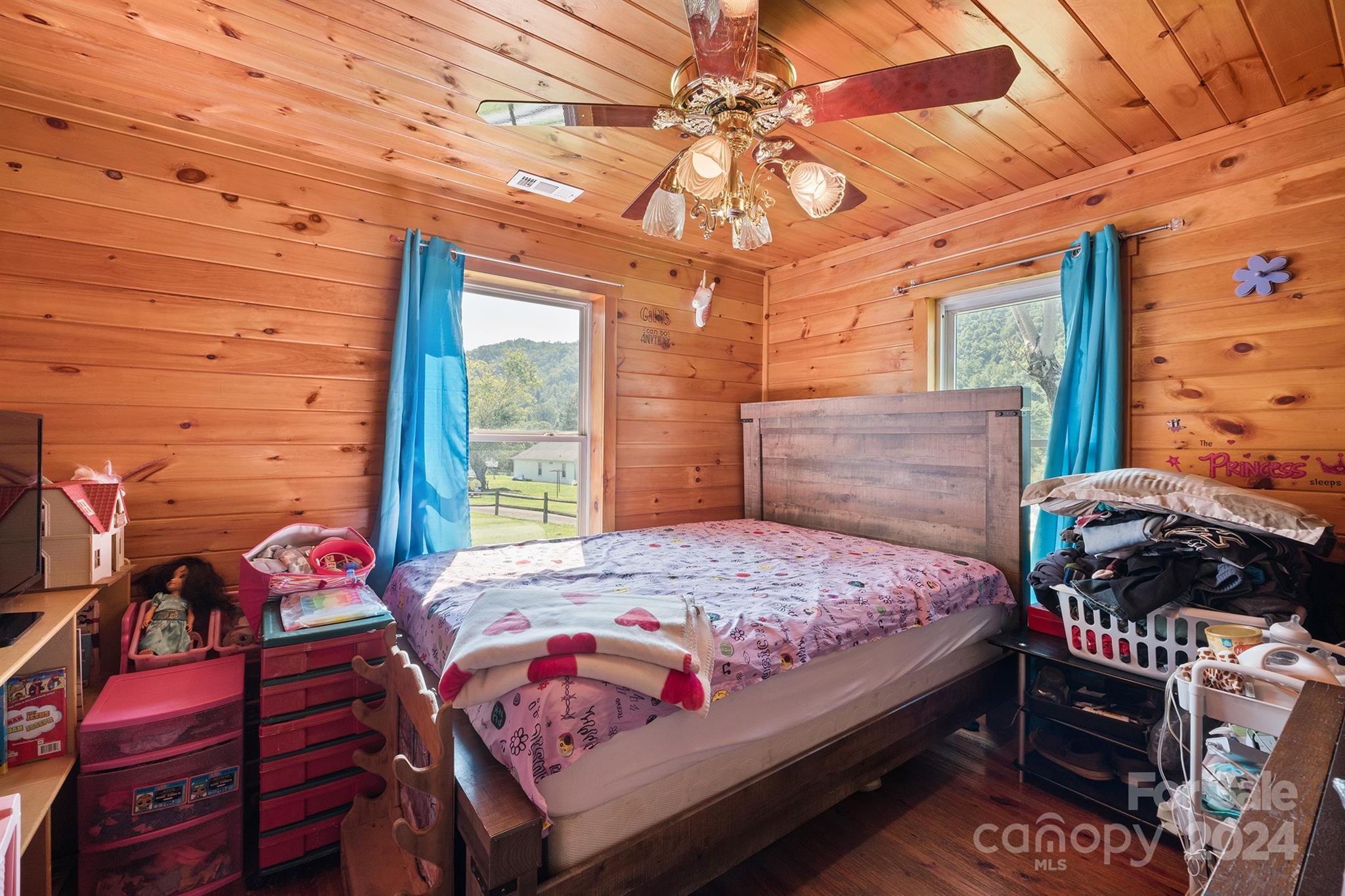 3564 Hollywood Ridge Road Lenoir, NC 28645 - Photo 8 of 27 Gallery Image 8