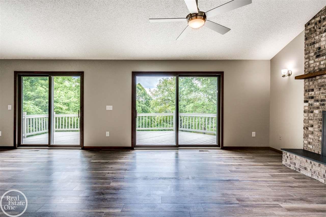 4375 North River Road Fort Gratiot, MI 48059 - Photo 17 of 42 31389163-16.JPG