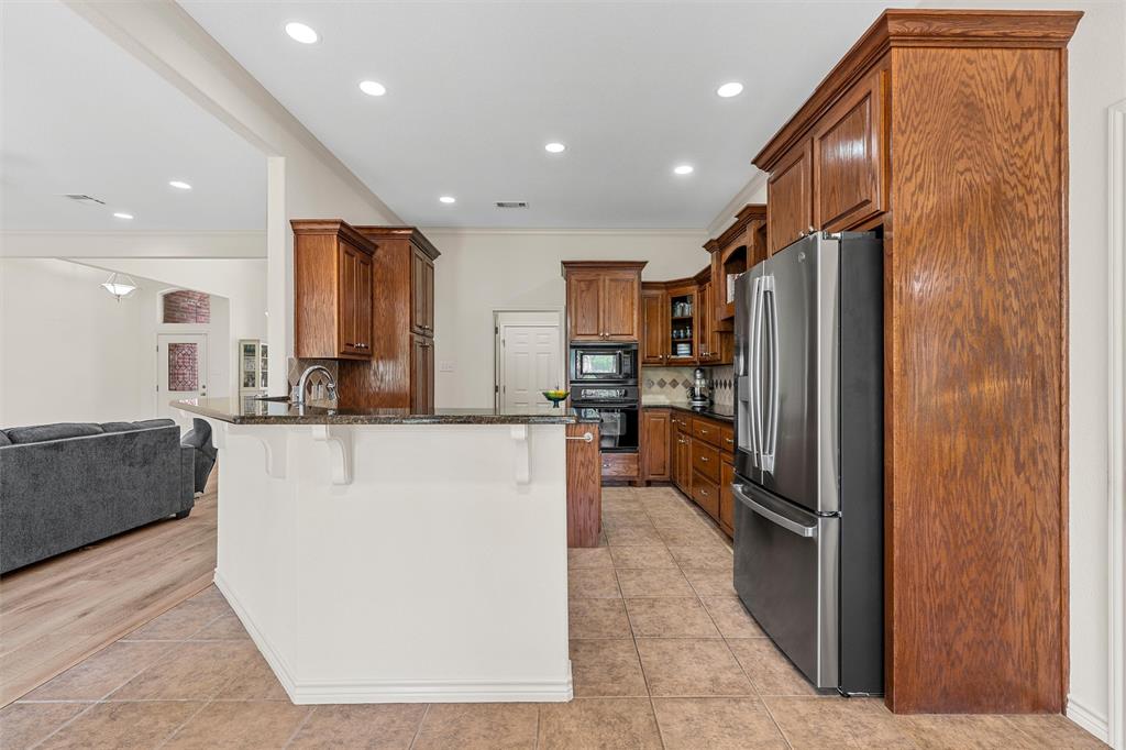 5612 Plantation Drive Waco, TX 76708 - Photo 8 of 40