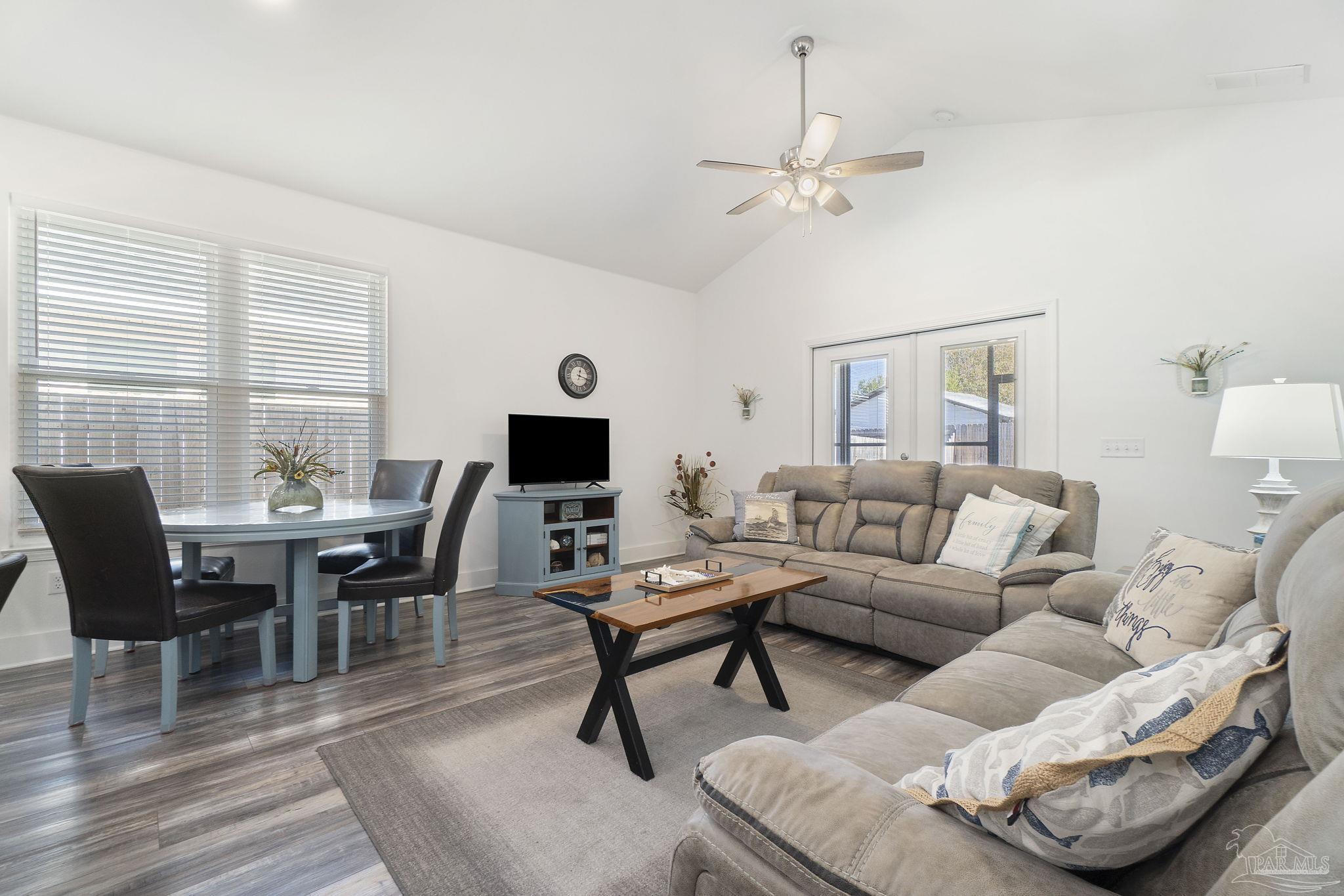 5212 Arrowhead Road Pensacola, FL 32507 - Photo 4 of 46 Gallery Image 4