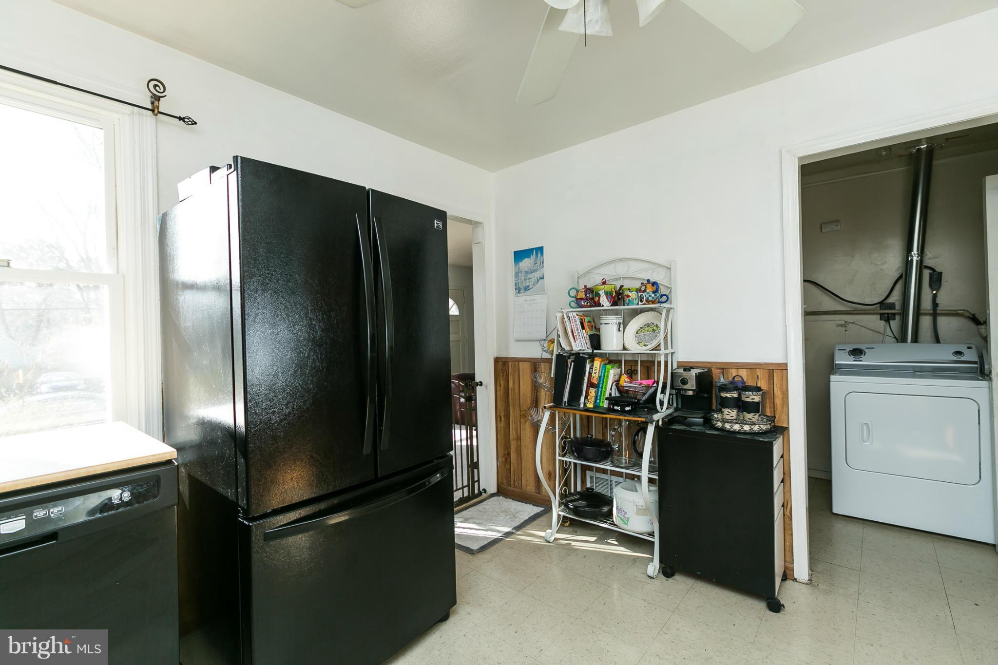 2805 Sheraton Street Silver Spring, MD 20906 - Photo 9 of 24 Kitchen