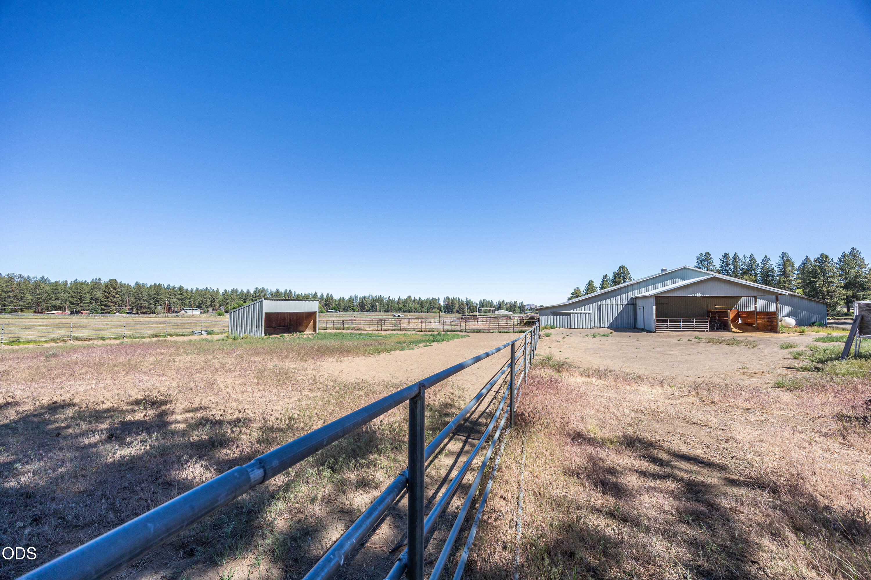 60266 Tekampe Road Bend, OR 97702 - Photo 39 of 56