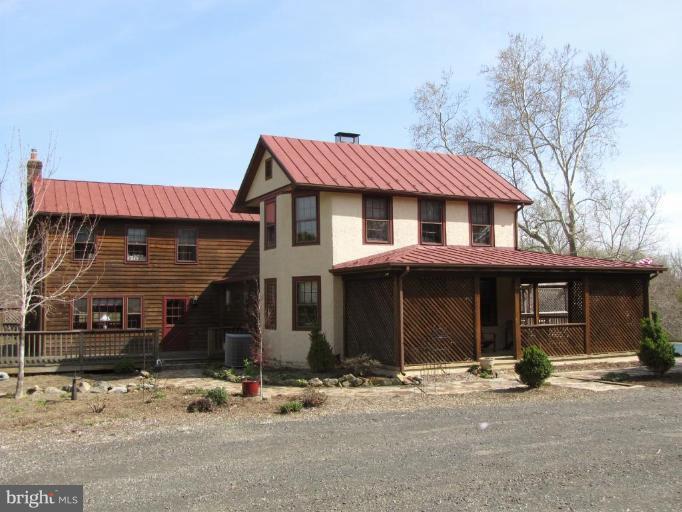 8035 Riverside Farm Road Marshall, VA 20115 - Photo 6 of 24 Exterior (Rear)