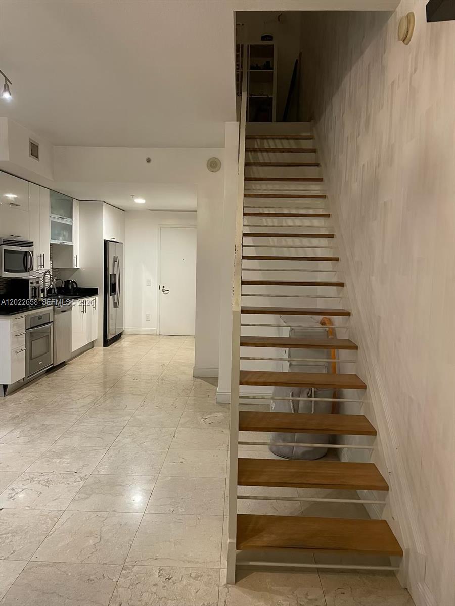60 Southwest 13th Street, Unit 2210 Miami, FL 33130 - Photo 6 of 22