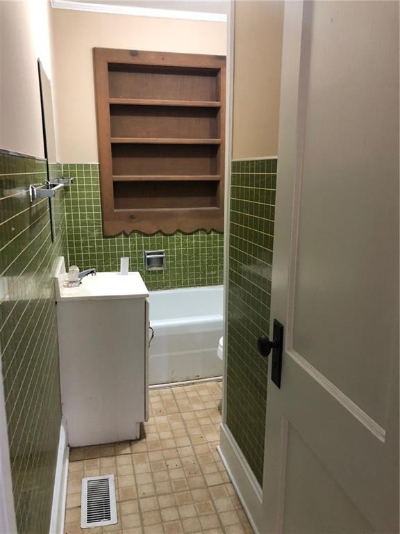 1766 Falls Road Valdese, NC 28690 - Photo 12 of 12 Gallery Image 12