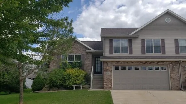 $399,900 | 104 Maria Lane, Cottage Grove, WI 53527