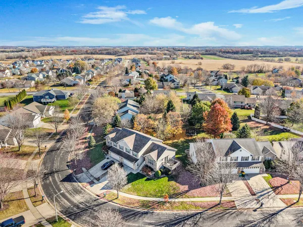 $399,900 | 104 Maria Lane, Cottage Grove, WI 53527