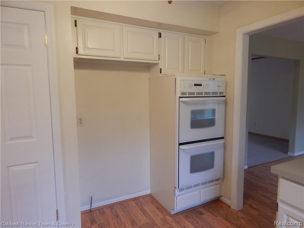 2891 Weatherly Road Howell, MI 48843 - Photo 11 of 27 Weatherly kit 1.JPG