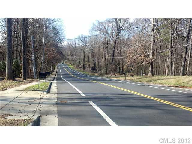 423 Tom Hunter Road Charlotte, NC 28213 - Photo 6 of 7