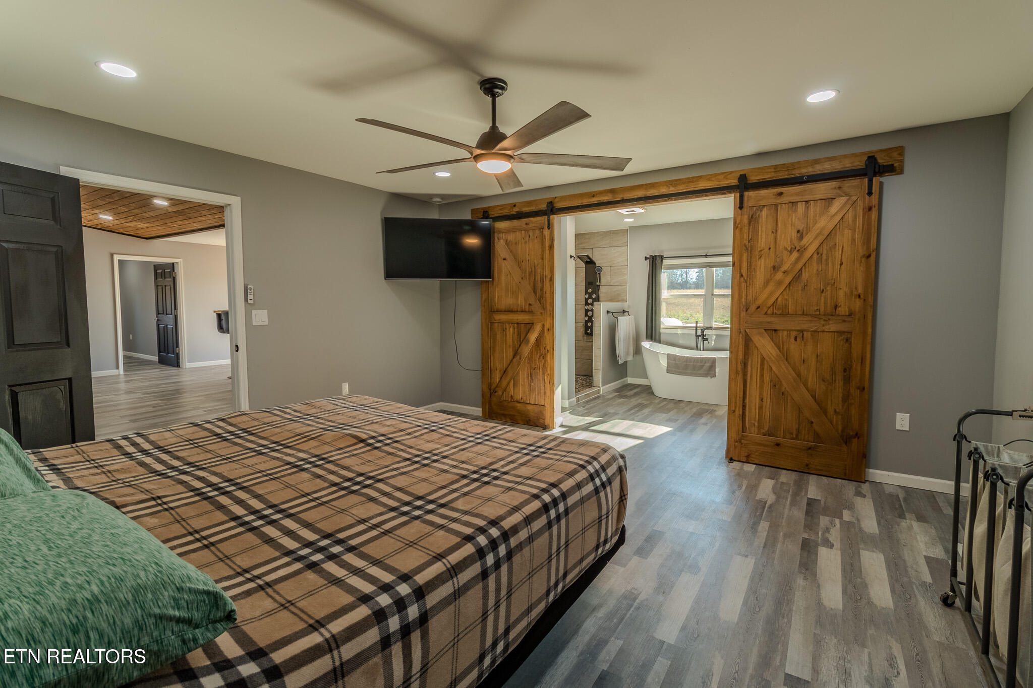 174 Poplar Street Benton, TN 37307 - Photo 13 of 30 IMG_0065-HDR