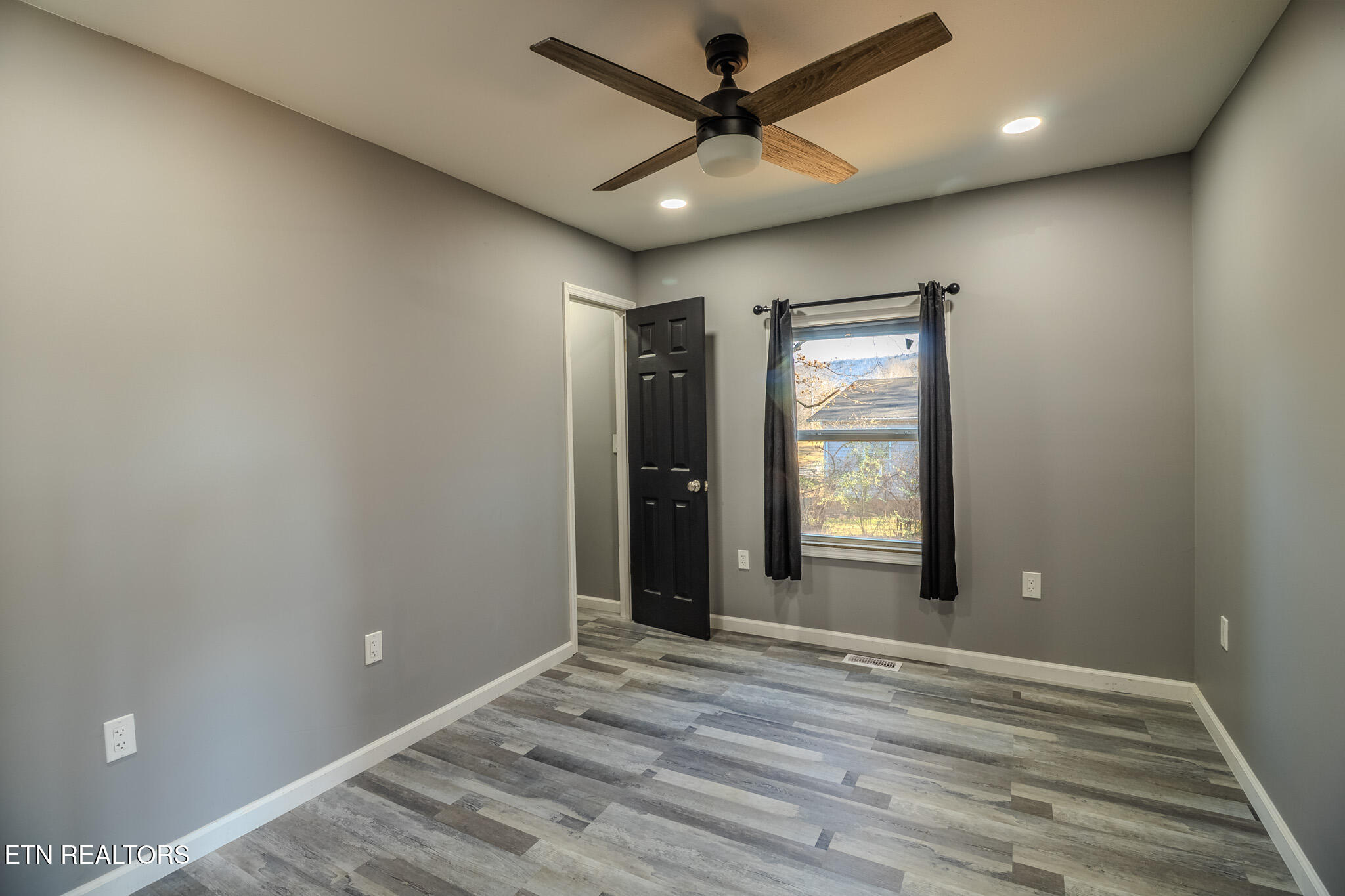 174 Poplar Street Benton, TN 37307 - Photo 24 of 30 IMG_0029-HDR