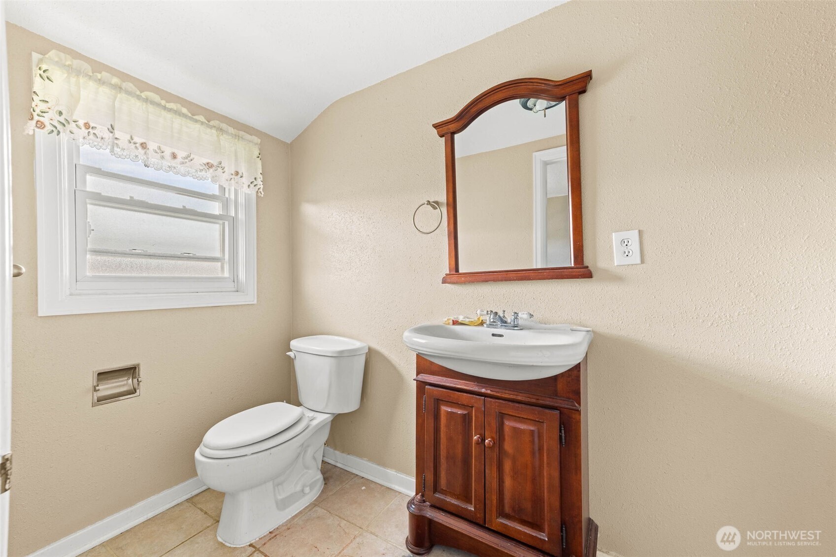 422 West 3rd Street Aberdeen, WA 98520 - Photo 14 of 24