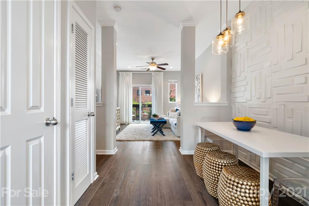 1433 Camden Road Charlotte, NC 28203 - Photo 4 of 22