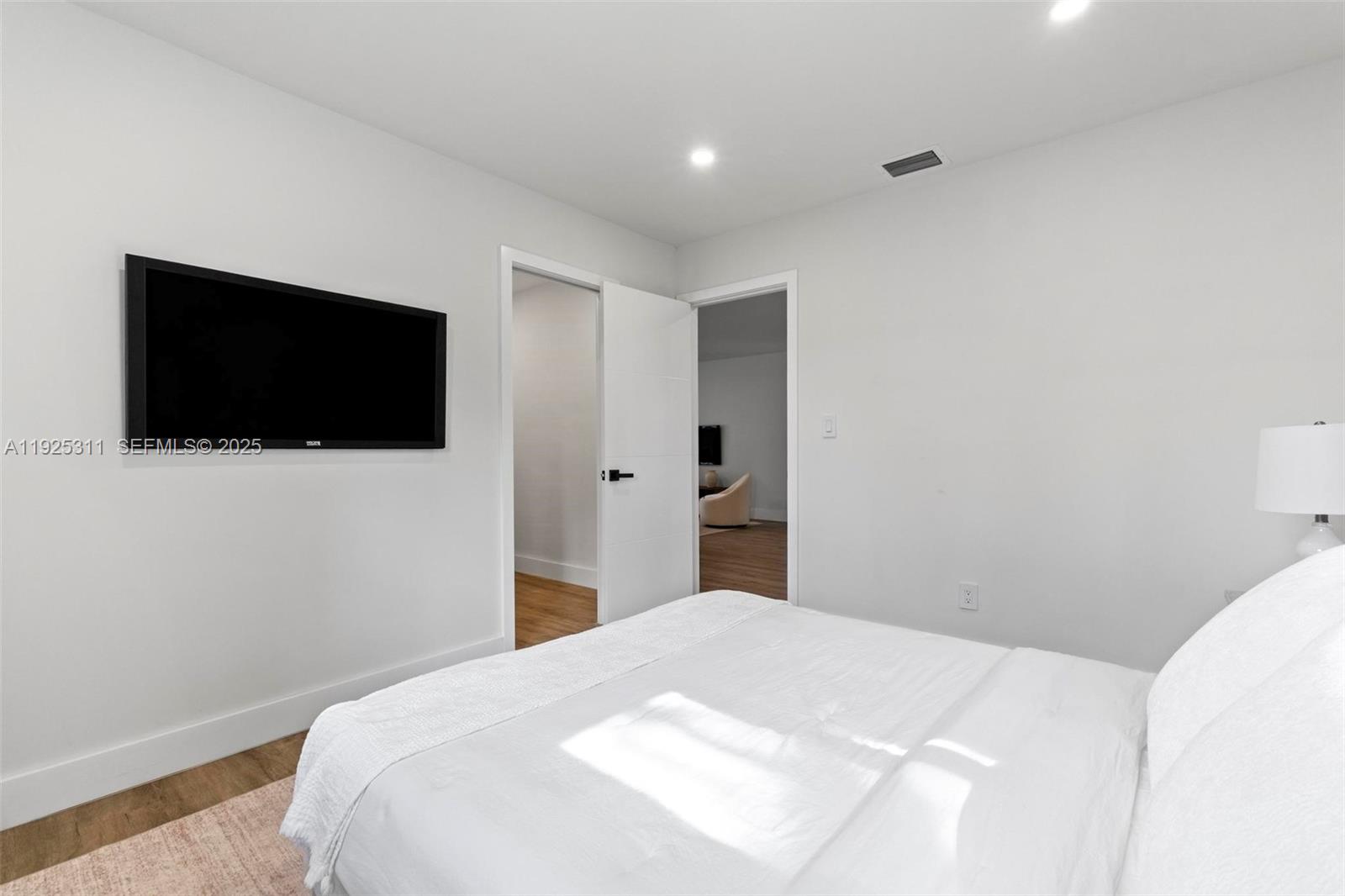 3860 Northwest 6th Court Lauderhill, FL 33311 - Photo 12 of 36