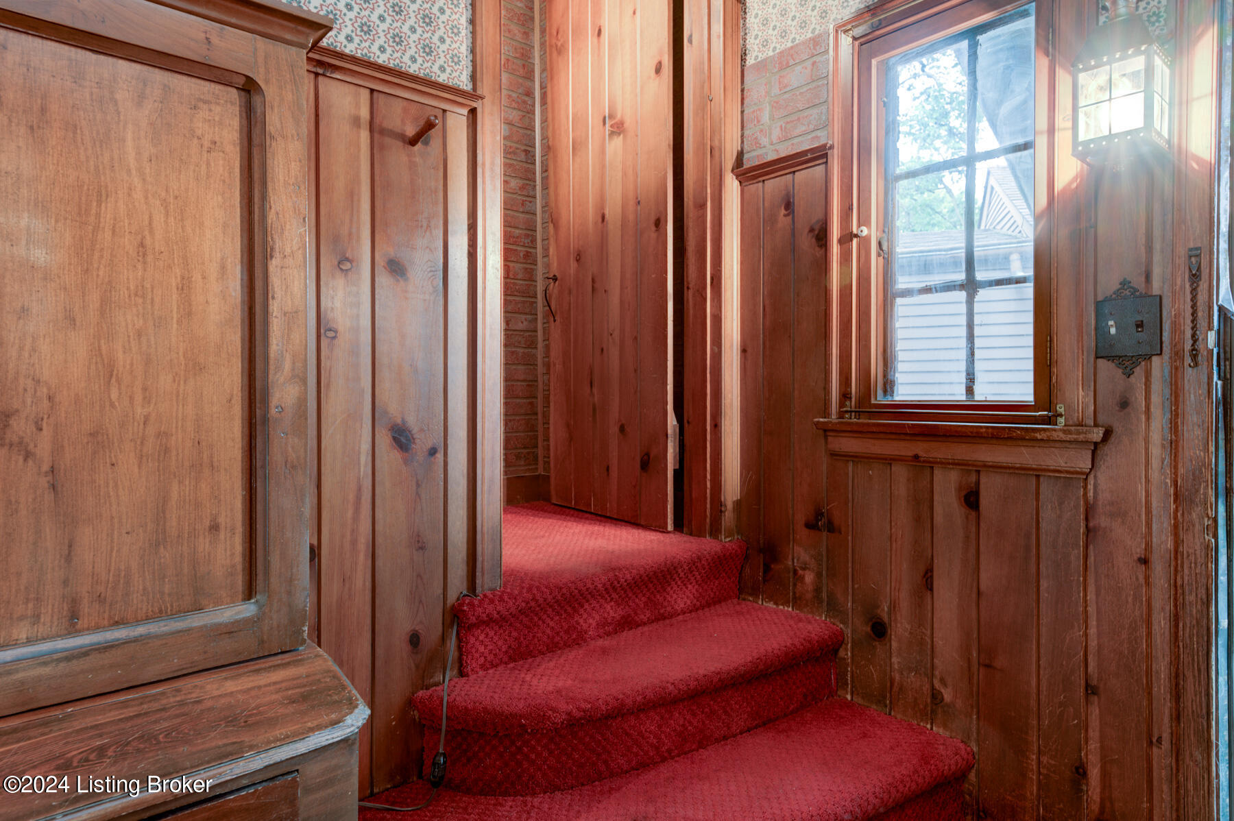 1 Ridge Road Louisville, KY 40205 - Photo 24 of 53 Stairs leading to 2nd floor