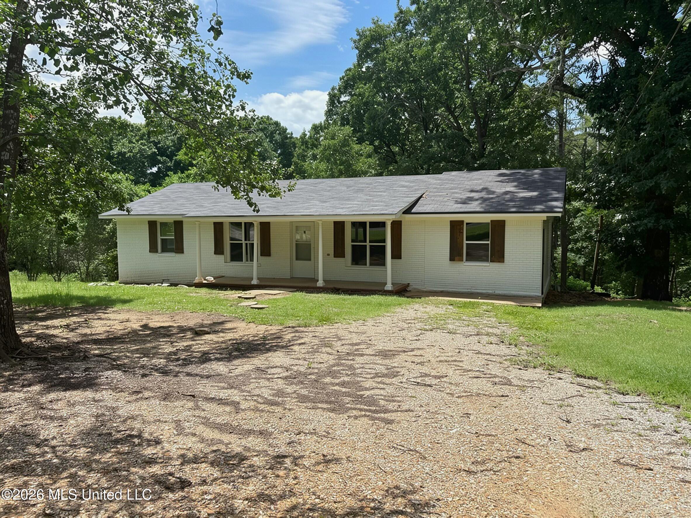 401 Potts Camp Road Waterford, MS 38685 - Photo 1 of 21 IMG_9835