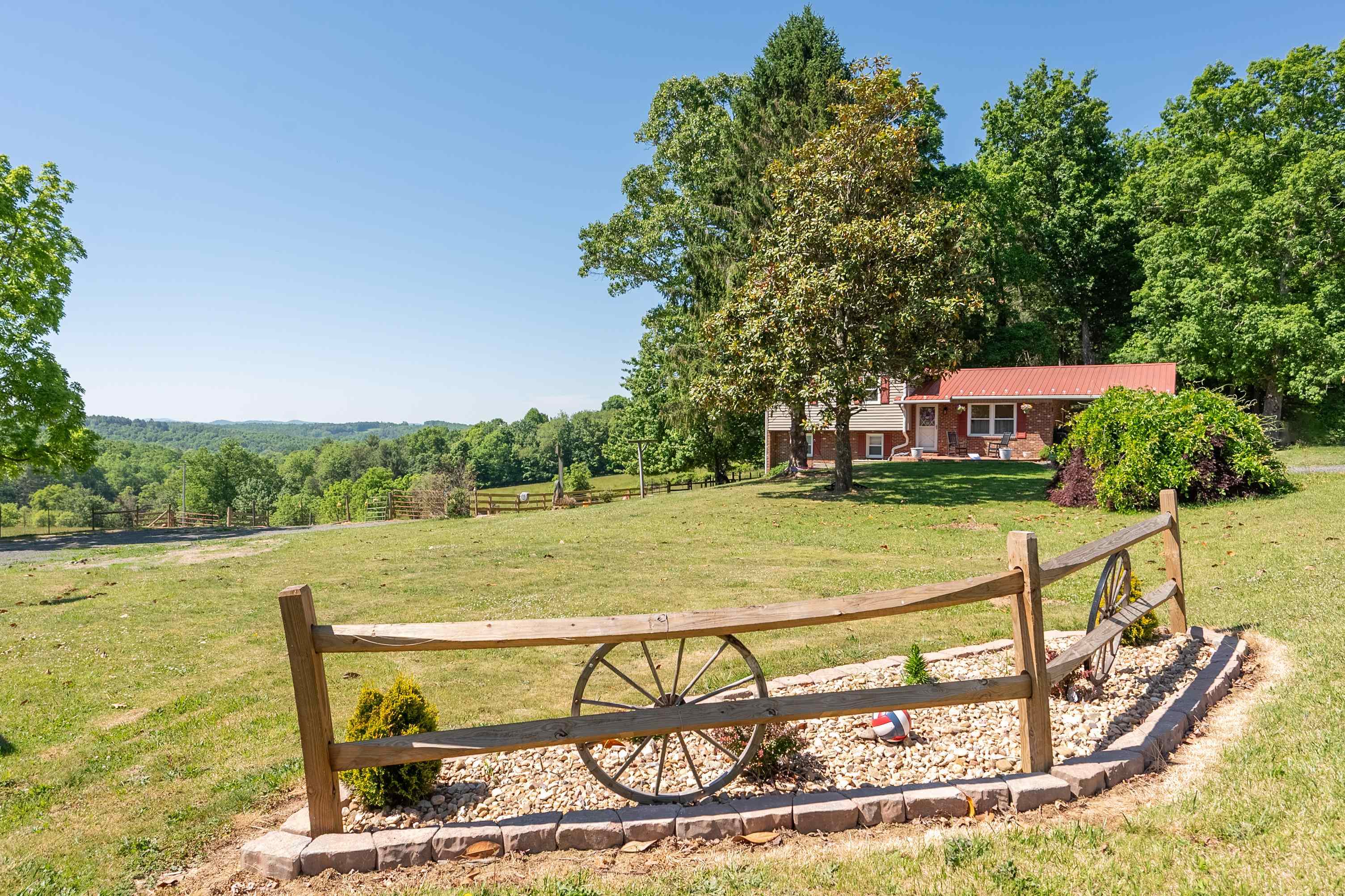 1865 Oak Grove Road Woodlawn, VA 24381 - Photo 66 of 82 Gallery Image 66