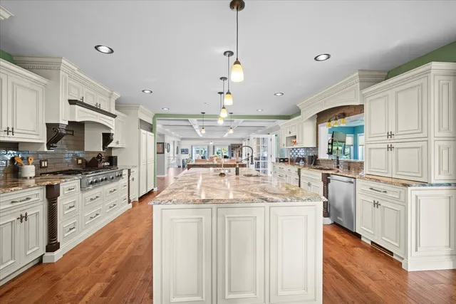 $549,900 | 1810 Cardinal Court, Pontiac, IL 61764