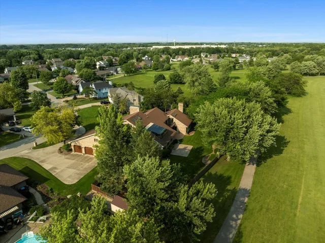 $549,900 | 1810 Cardinal Court, Pontiac, IL 61764