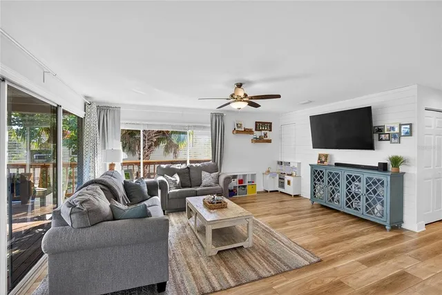 $799,999 | 9402 Oak Street, Riverview, FL 33578