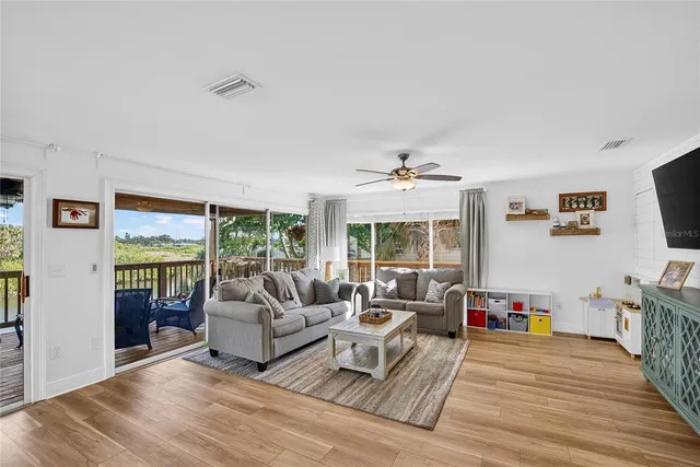 $799,999 | 9402 Oak Street, Riverview, FL 33578