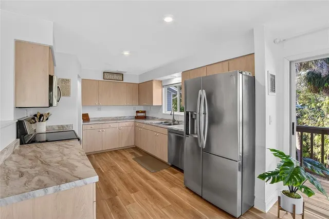 $799,999 | 9402 Oak Street, Riverview, FL 33578