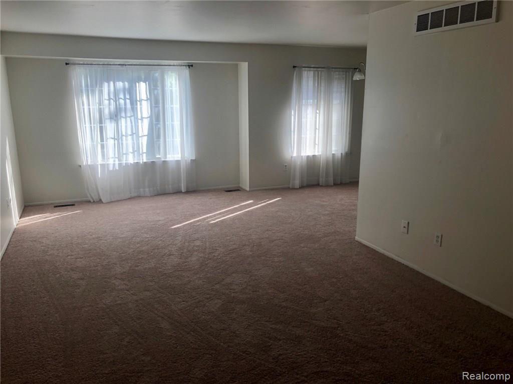 30268 Southfield Road, Unit 230 Southfield, MI 48076 - Photo 3 of 11
