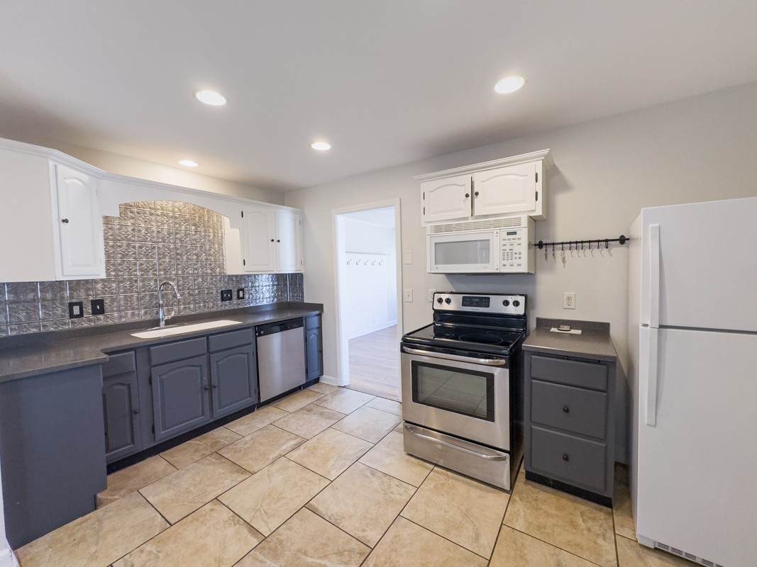 1413 Sunset Drive Franklin, TN 37064 - Photo 17 of 42