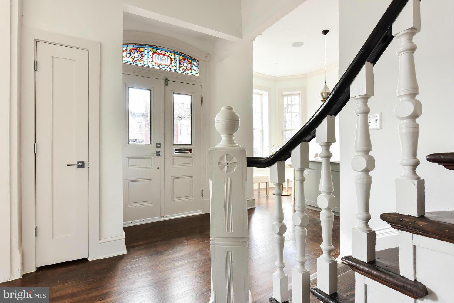 1601 15th Street Northwest Washington, DC 20009 - Photo 7 of 24 Foyer