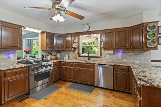 $1,150,000 | 7422 Indian Creek Road, McEwen, TN 37101