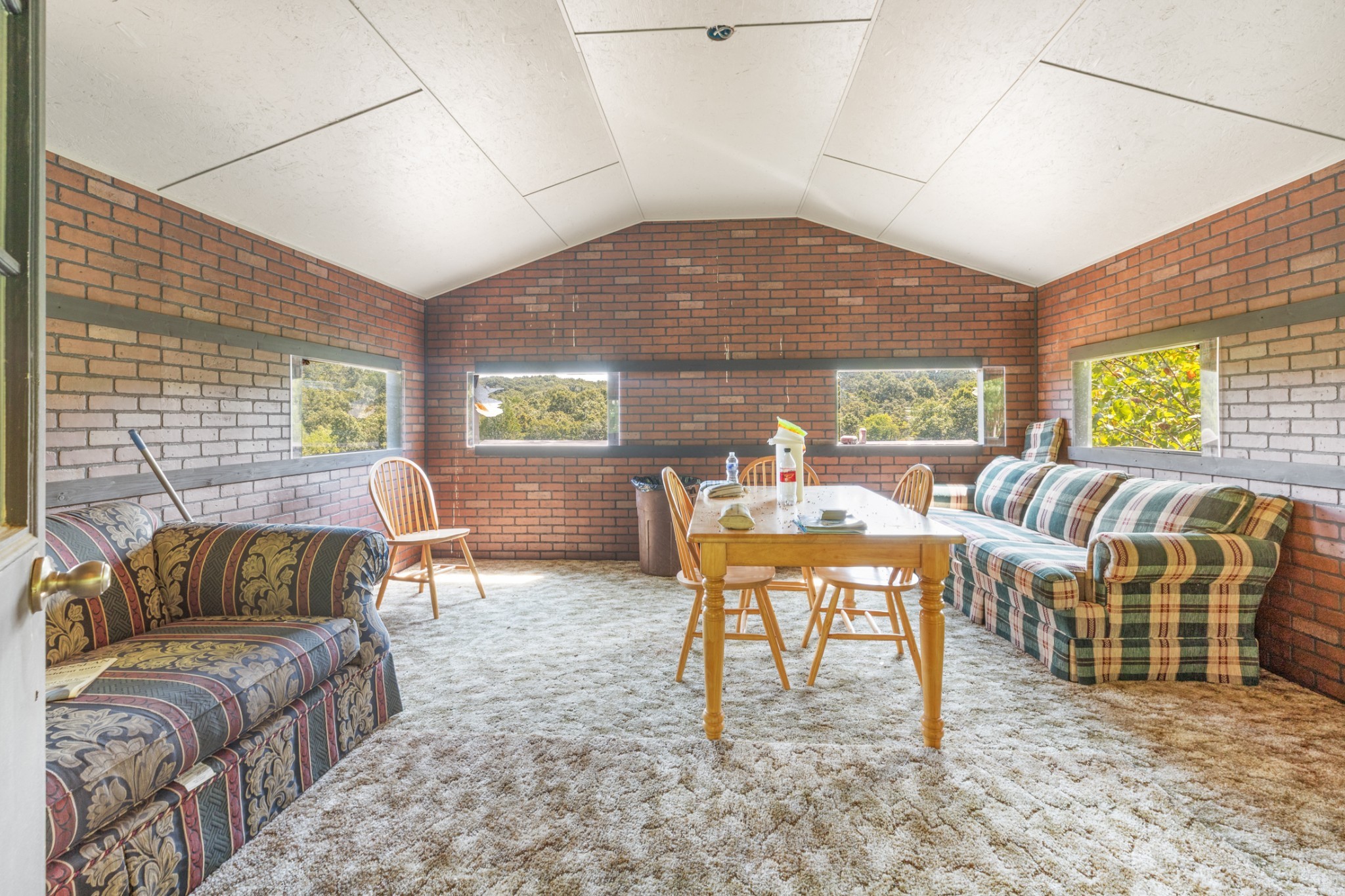 7422 Indian Creek Road McEwen, TN 37101 - Photo 60 of 86 a living room with furniture and a large window