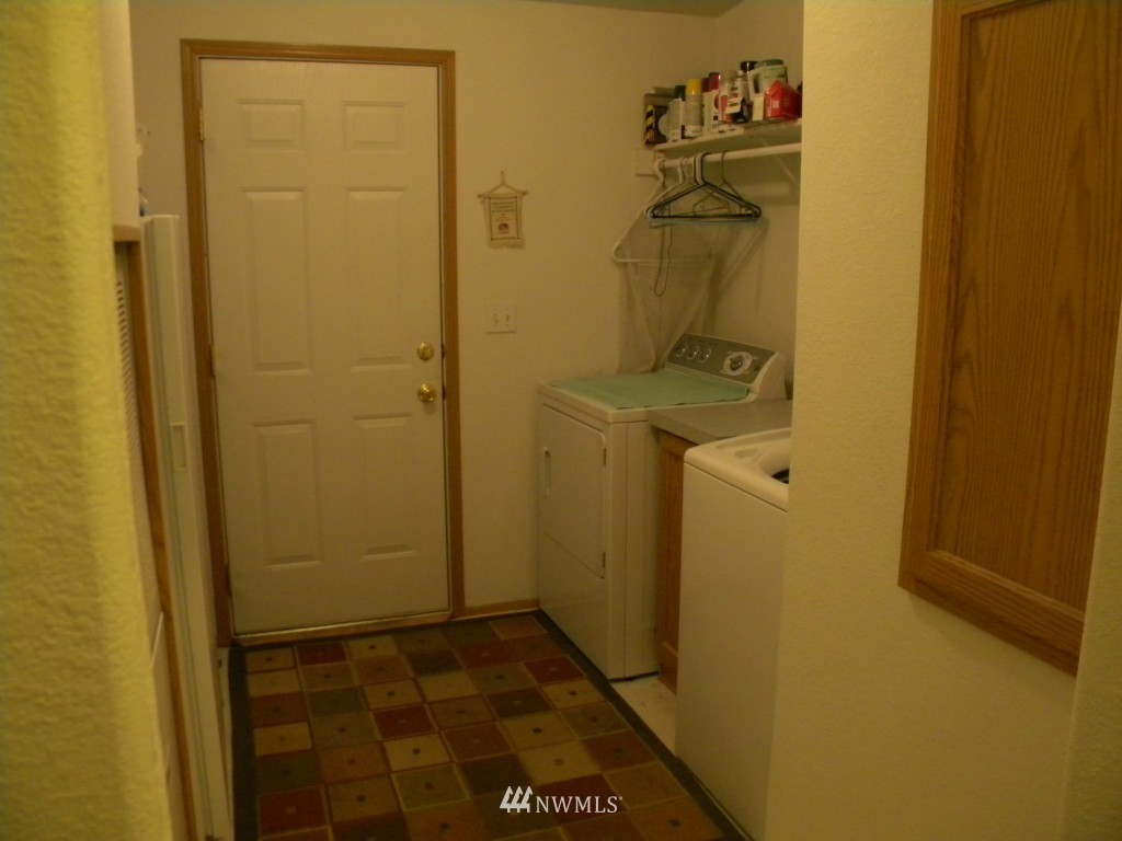 14312 A P Tubbs Road East Buckley, WA 98321 - Photo 11 of 23 Gallery Image 11