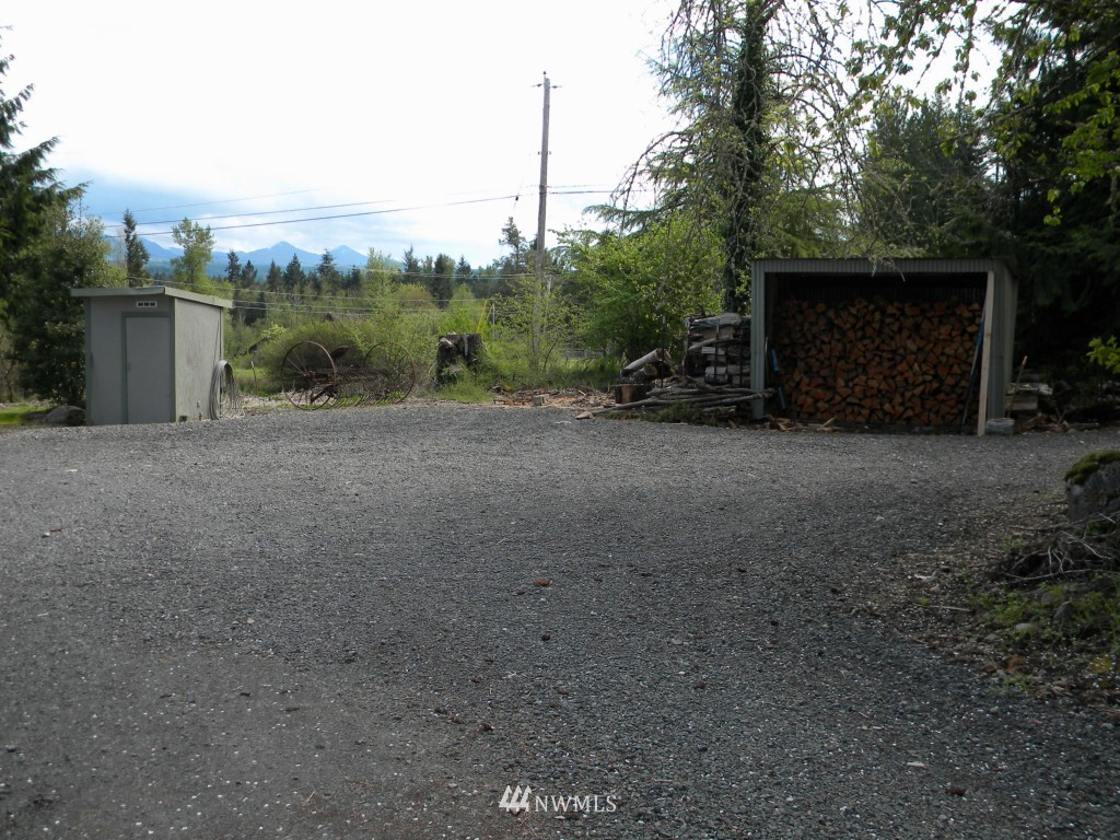 14312 A P Tubbs Road East Buckley, WA 98321 - Photo 10 of 23 Gallery Image 10