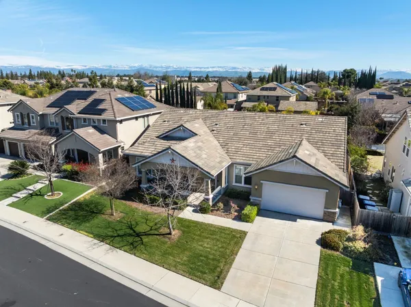 $650,000 | 2885 Blackwood Avenue, Clovis, CA 93619