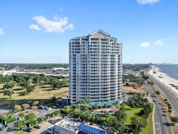 $2,995 | 2668 Beach Boulevard, Unit 903, Biloxi, MS 39531