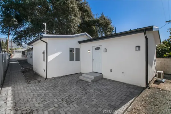 $1,950 | 10835 Parr Avenue, Sunland, CA 91040