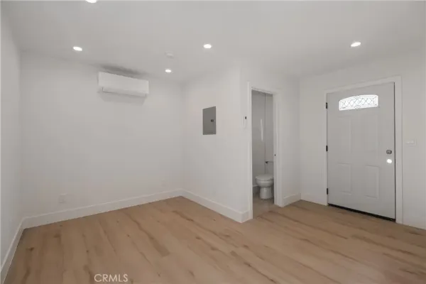 $1,950 | 10835 Parr Avenue, Sunland, CA 91040