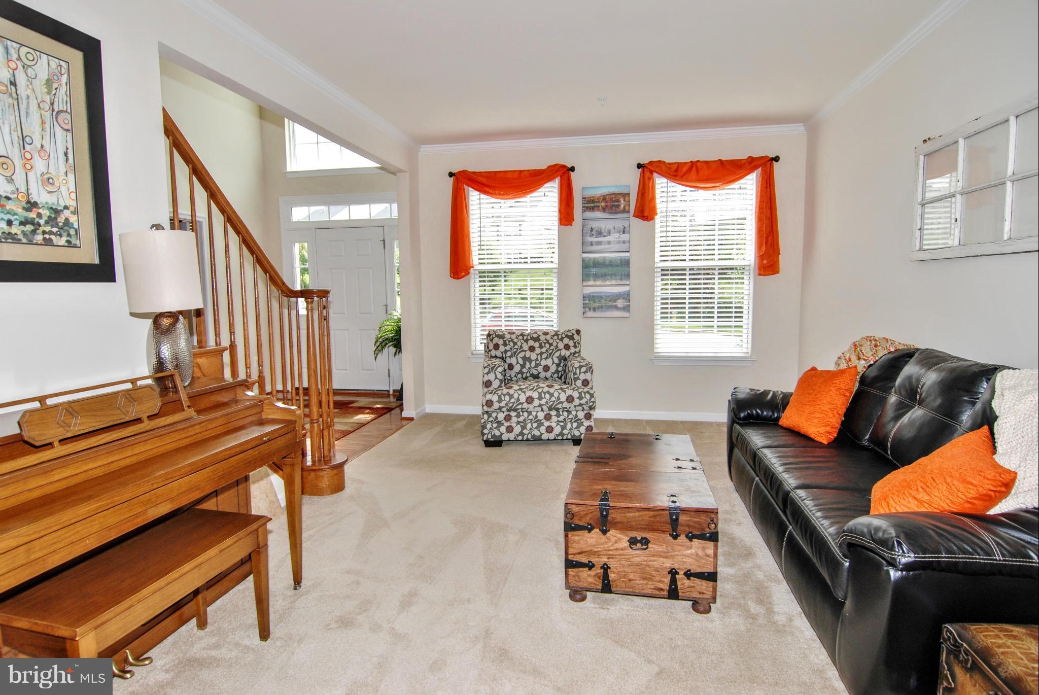 2409 Barrett Court Frederick, MD 21702 - Photo 16 of 30 Living Room