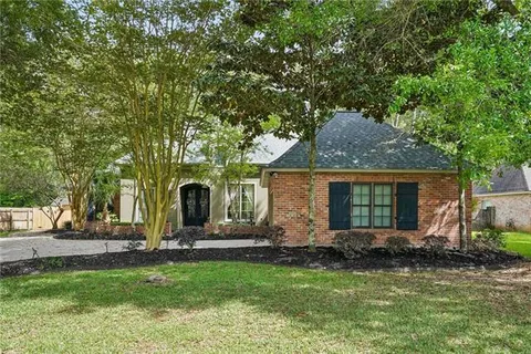 $709,000 | 1048 Whitetail Drive, Mandeville, LA 70448