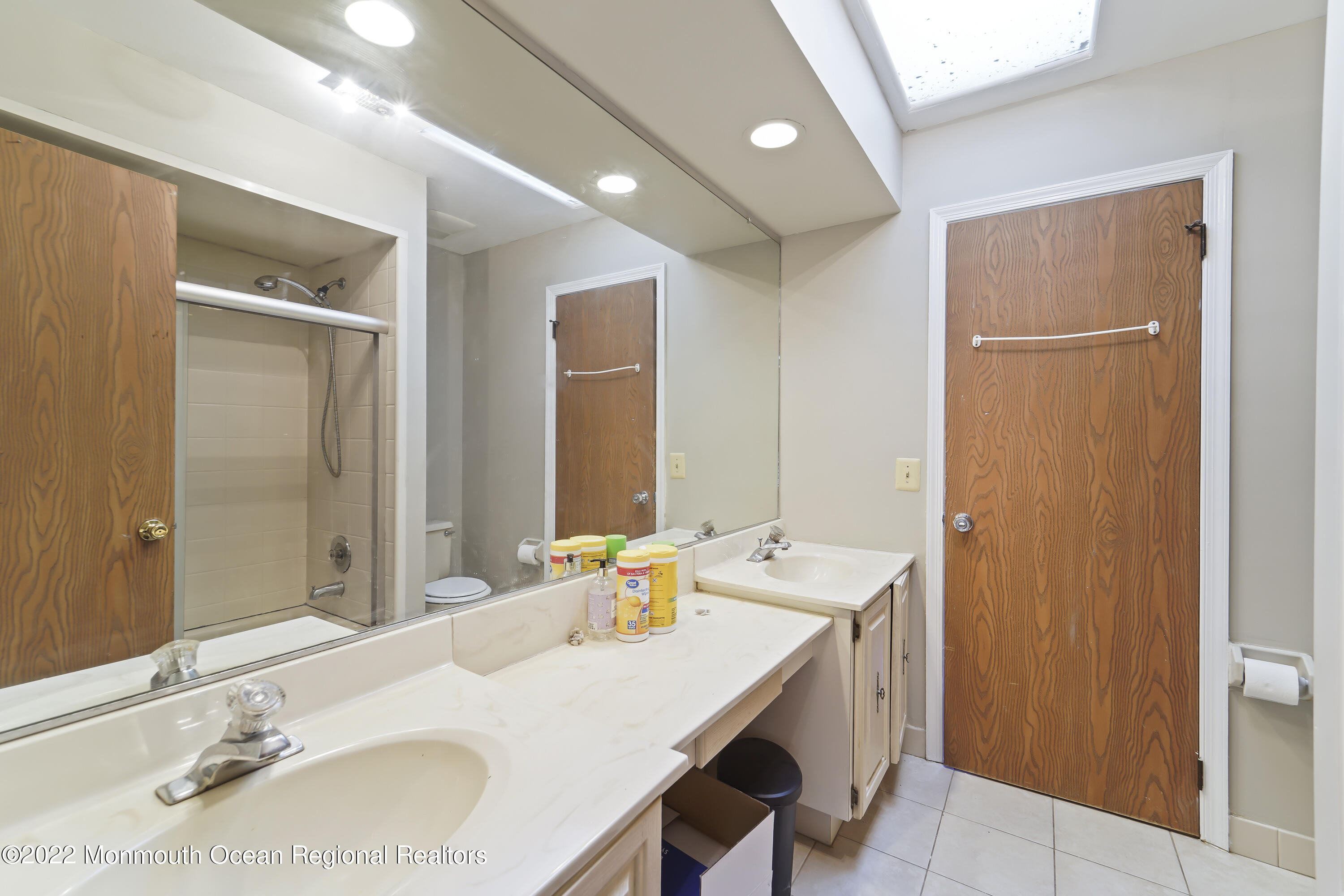 1105 Maplecrest Road, Unit 1105 Edison, NJ 08820 - Photo 17 of 21 DSC03027