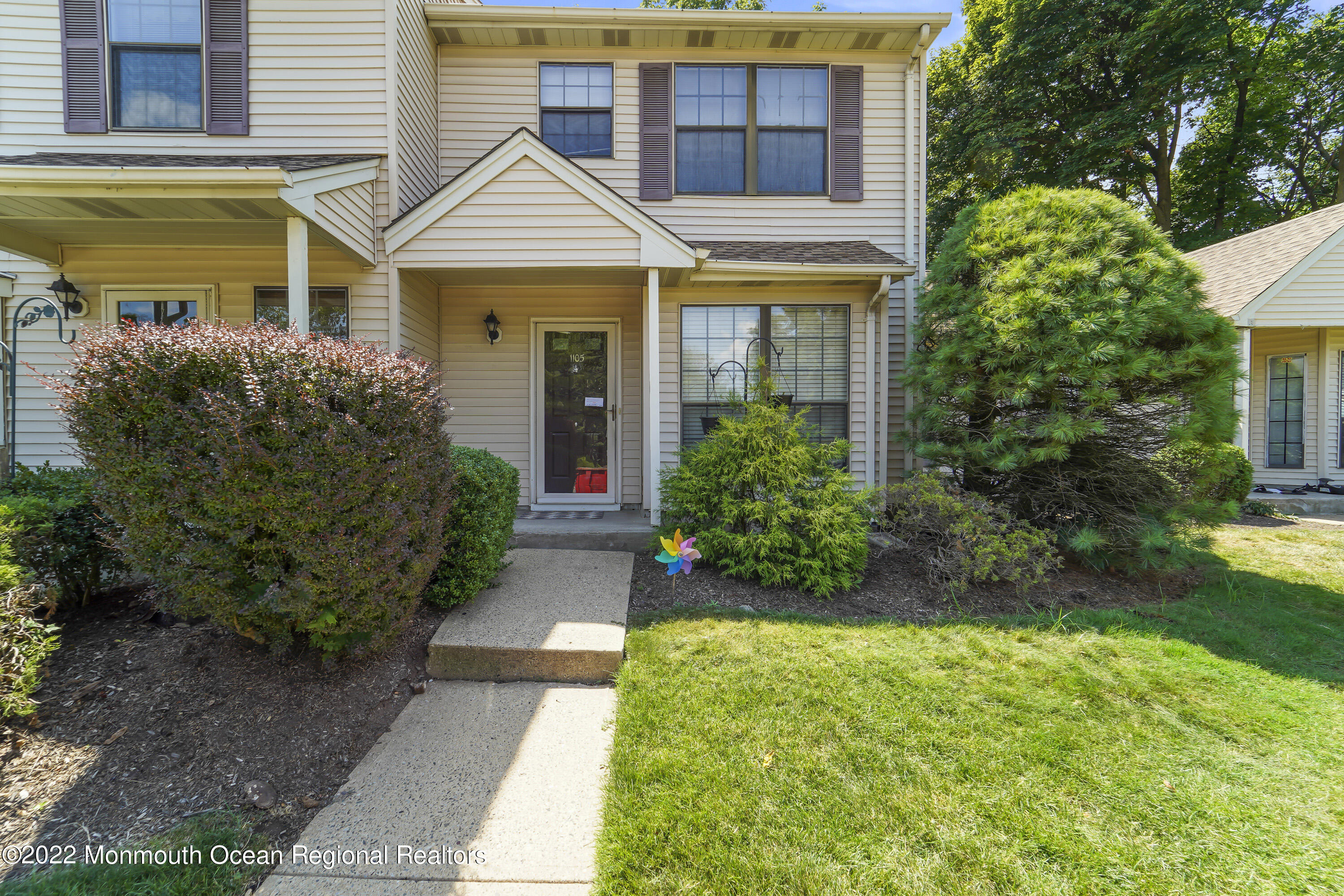 1105 Maplecrest Road, Unit 1105 Edison, NJ 08820 - Photo 2 of 21 DSC03070