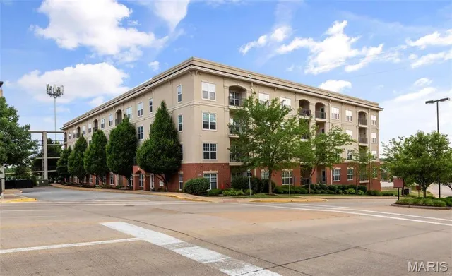 $178,900 | 1270 Strassner Drive, Unit 3408, St. Louis, MO 63144