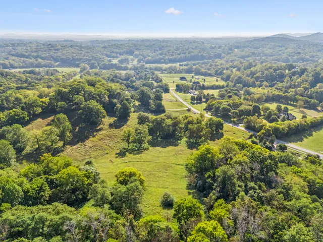 $985,000 | 6628 Bethesda-Arno Road, Thompson's Station, TN 37179
