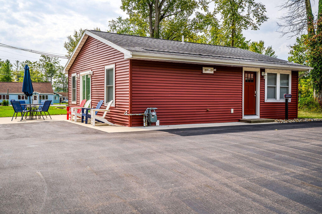 5568 Paw Paw Lake Road Coloma, MI 49038 - Photo 12 of 49 BSM09909-HDR