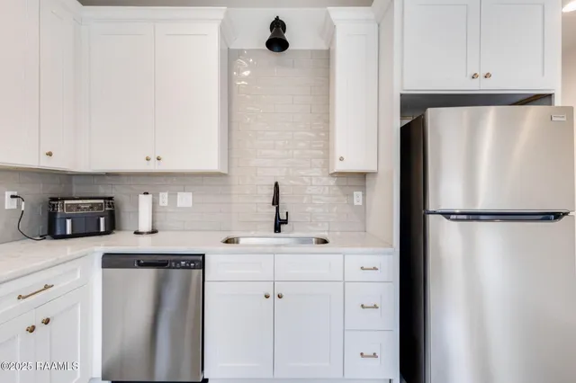 $205,000 | 511 Highland Park Lane, Lafayette, LA 70508