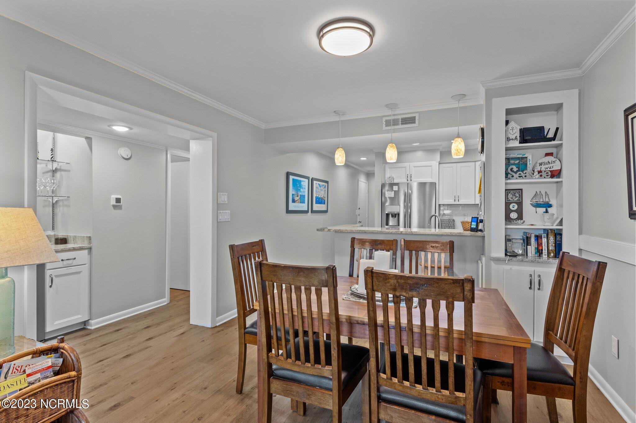 2111 West Fort Macon Road, Unit 215 Atlantic Beach, NC 28512 - Photo 7 of 34 Dining Room