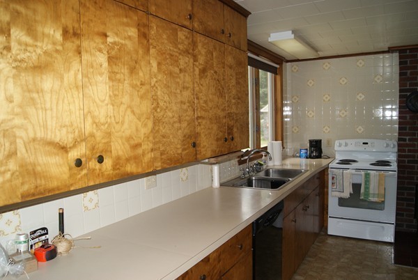 89 Royalston Road Orange, MA 01364 - Photo 3 of 10 Gallery Image 3