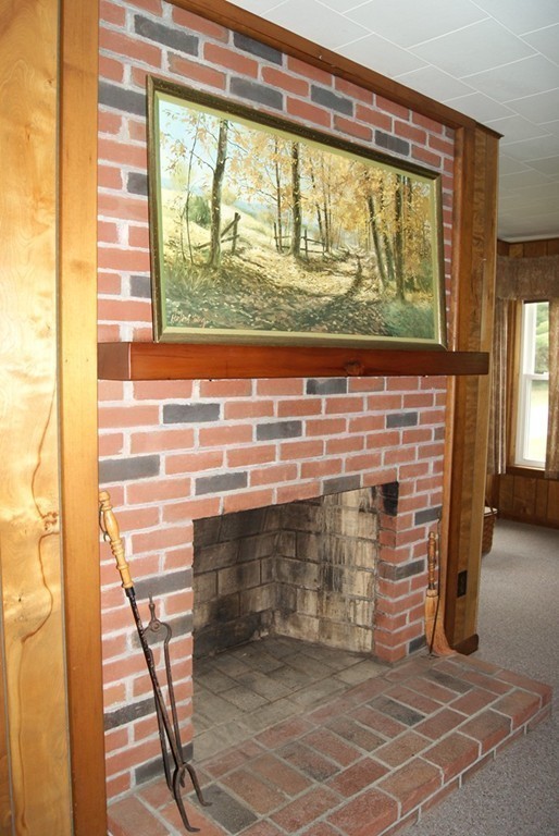 89 Royalston Road Orange, MA 01364 - Photo 5 of 10 Gallery Image 5