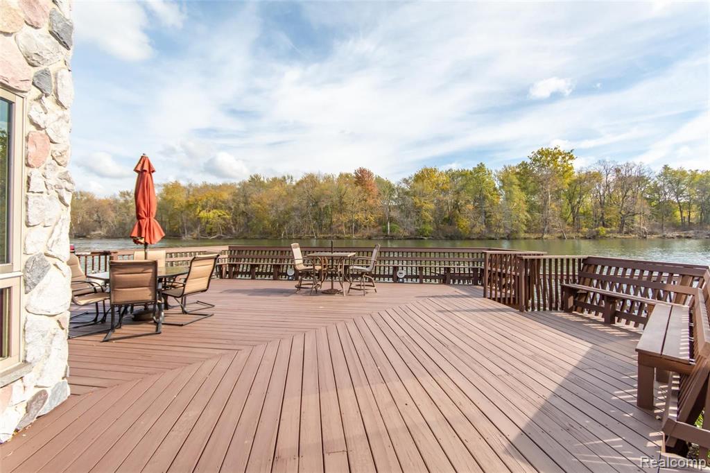 2349 Riverside Pointe Drive St. Joseph, MI 49085 - Photo 51 of 62