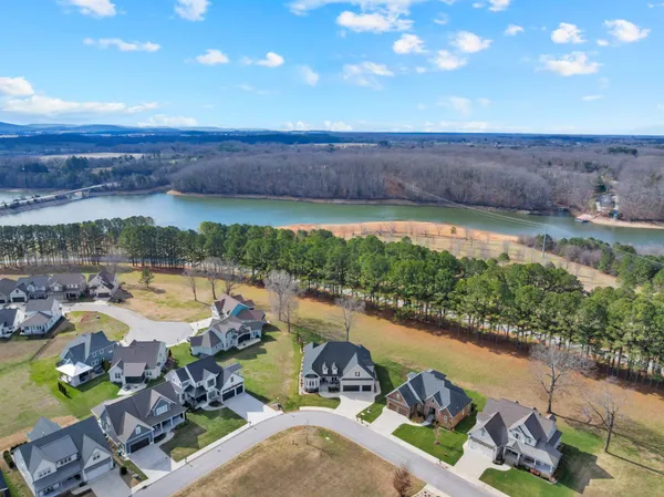 $1,495,000 | 71 SLALOM Circle, Winchester, TN 37398